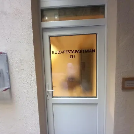 Budapest Apartman Buda Sziveben Exterior photo
