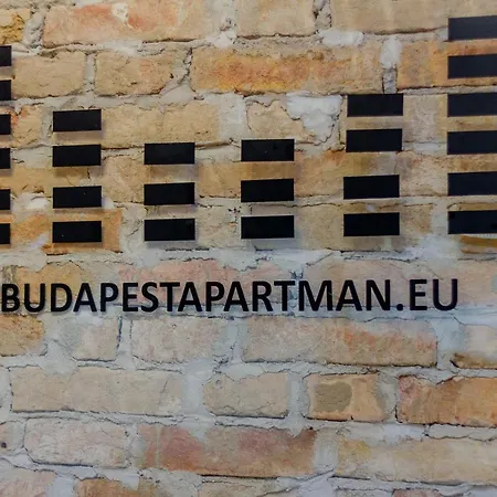 Budapest Apartman Buda Sziveben Exterior photo
